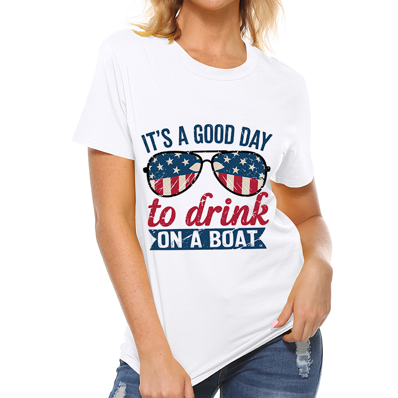 Fun Pattern Top - 'IT'S A GOOD DAY, to drink ON A BOAT' T-shirt