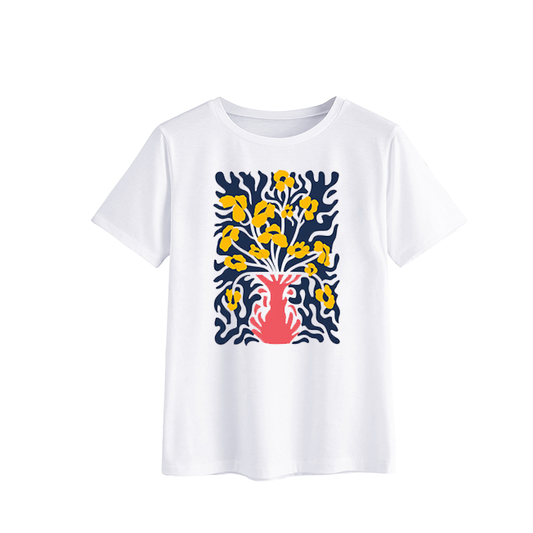 Artistic Floral Print T-Shirt for Casual Summer Wear