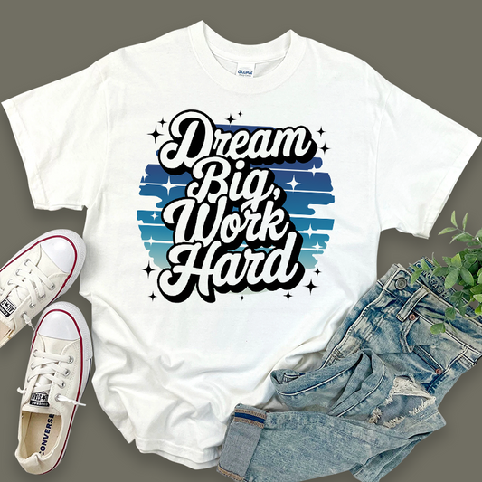 Patterned Top with Individuality-Seeking Design