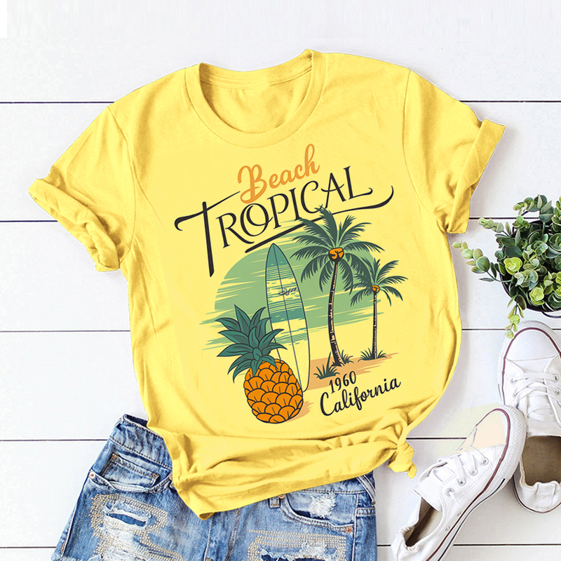 BEACH TROPICAL 1960 California T-Shirt