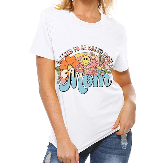 Smiley Face 'MOM' T-Shirt