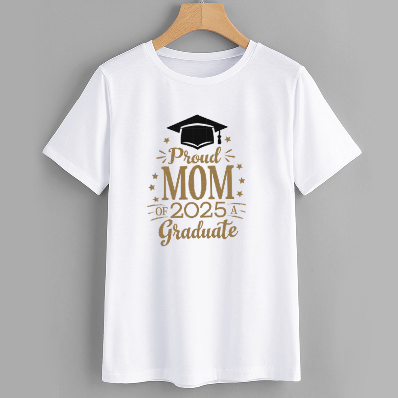 Proud Mom of 2025 Graduate T-Shirt