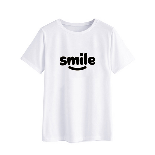 Casual Smile Graphic T-Shirt for Everyday Wear