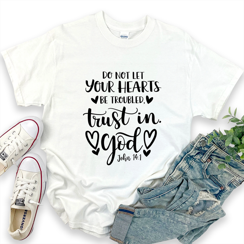 Bible Quote Graphic Print T-Shirt - Trust in God