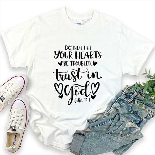 Bible Quote Graphic Print T-Shirt - Trust in God